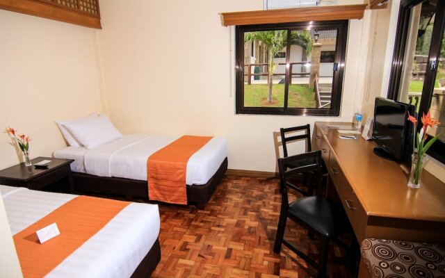 Sol Y Viento Mountain Hot Springs Resort