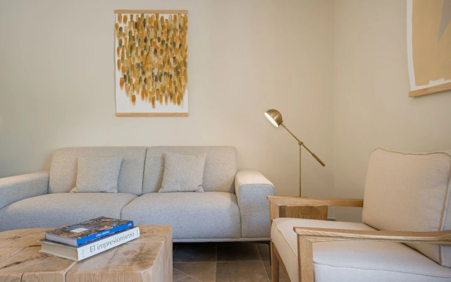 Rondaia Suites & Villas
