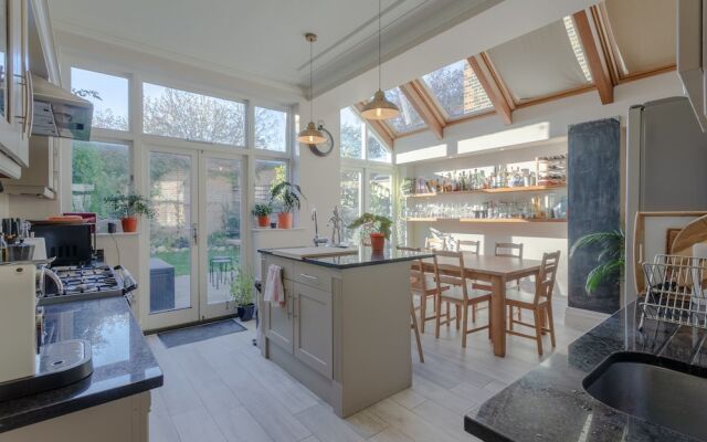 4 Bedroom House in Wandsworth Common