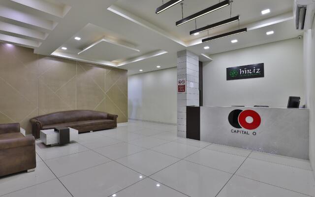 Capital O 41581 Hiriz Hotel