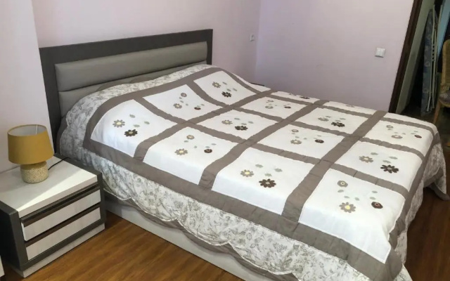 Cosy Appartment near Cascade & Opera, Moskovyan-Tumanyan-Saryan streets & Opera Suite Hotel, centre