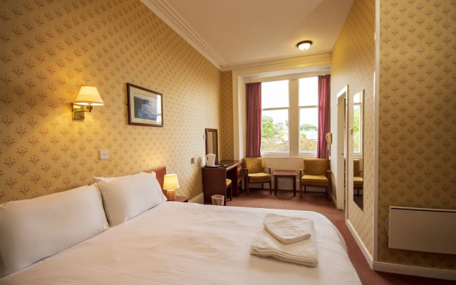 The Stromness Hotel by Paymán Club