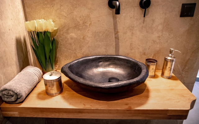 Triple A - Agion Anargiron 22