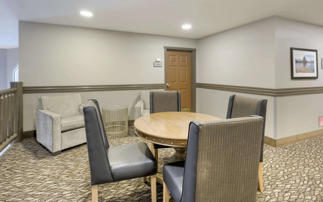 Best Western Plus Kalispell/Glacier Park West Hotel & Suites