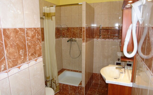 HoldLux Apartmanok