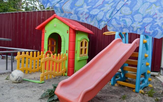 Surami Guest House - სახლი სურამში