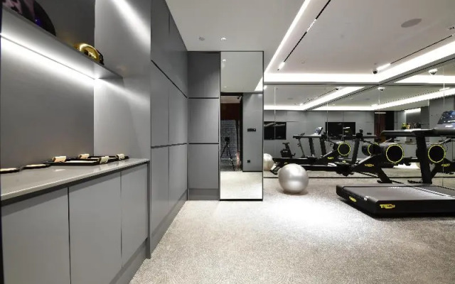 Intercity Hotel Shanghai Xizang South Road