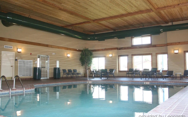 Holiday Inn Express & Suites Oxford by IHG