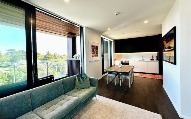 1BR with Balcony Close to Ferry by Zodiak Stays – Guest Rooms – Auckland