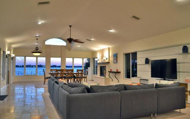 Sarasota - Dunmore 8730