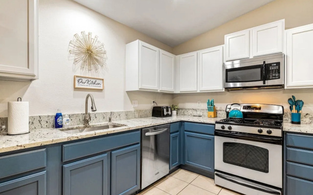 Alligator Vacation Home