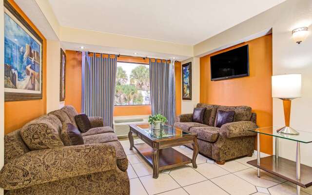 Days Inn & Suites by Wyndham Tampa near Ybor City