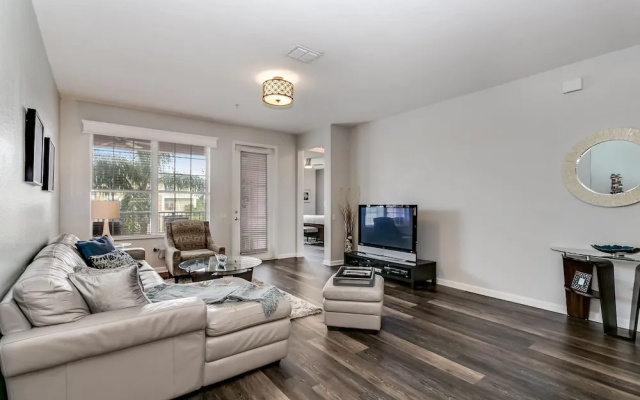 Miranda's Gem Deluxe 3 Bedroom Condo by RedAwning