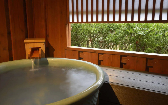 Hakone Mori no Seseragi