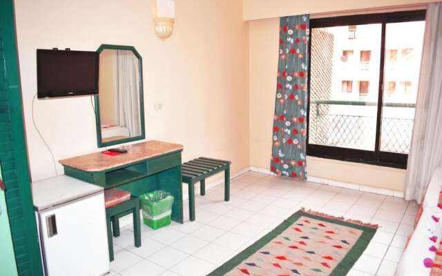 Jewels La Perla Hotel