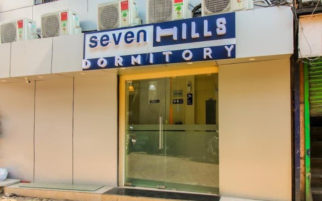 Seven Hills Dormitory - Hostel