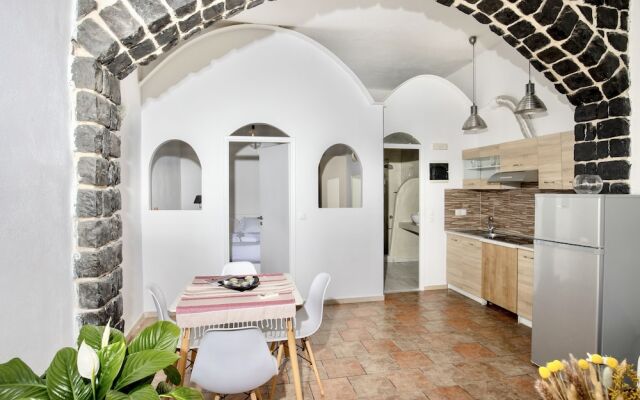 Dawn Suites Santorini