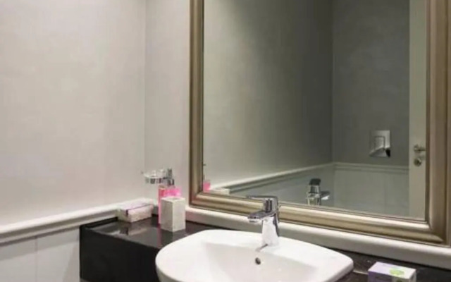 Beirut Versace Tower LUXURY SUITES - Downtown