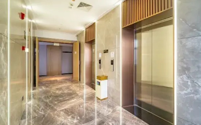 Yiya Shuang E-sports Hotel