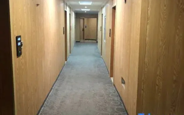 Nuosheng Business Hotel (Ninghai Xingning Middle Road)