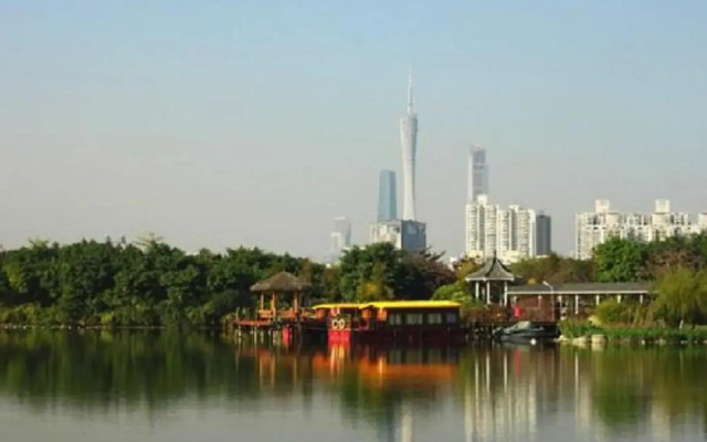 Paco Hotel (Guangzhou Tower Datang Metro Station Branch)