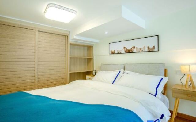 Colour Hotel (Nanchang west station)