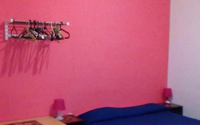 Bed in Art - Termini - Coliseum Apartments for Rent in Rome