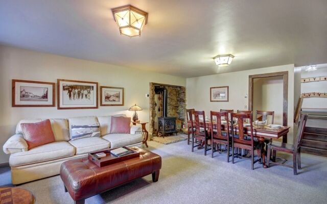 Abbett Placer Historic 7 Bedroom Home by RedAwning