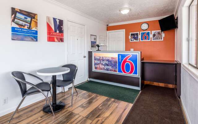 Motel 6 Tremonton, UT