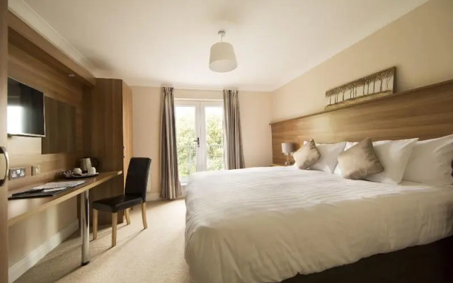 Riverside Suites Hotel