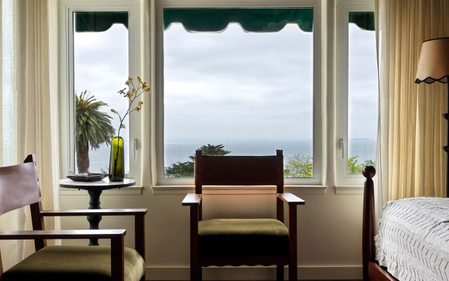 La Playa Hotel