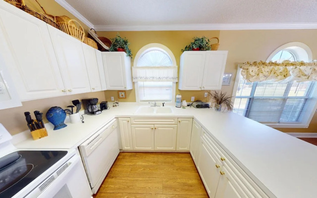 Magnolia Place 4717-102 2 Bedroom Condo