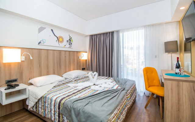 Sunny Days Hotel