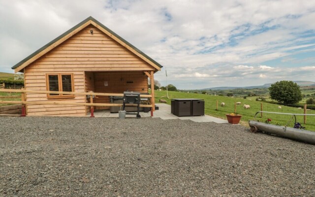 Lundy Lodge - Begwyns View