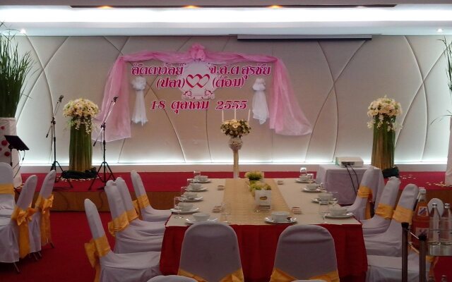 Thaksin Hotel