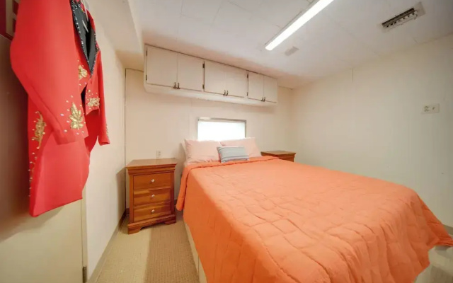 'the Ringmaster,' Converted Railcar in Dubois!
