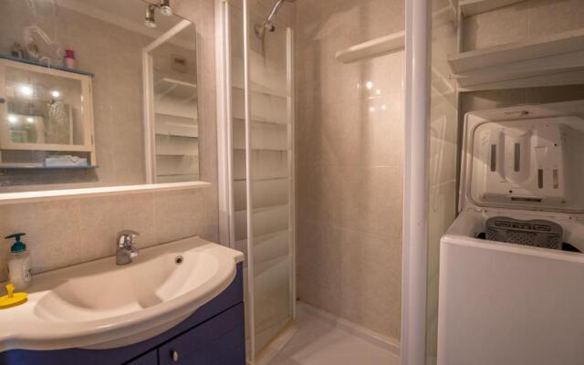 Appartement Le Lavandou, 1 pièce, 4 personnes - FR-1-677-1