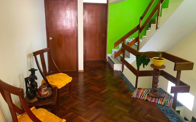 Airport Express Homestay