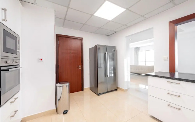 Deluxe 3plus1BR JBR - Sea View - Balcony