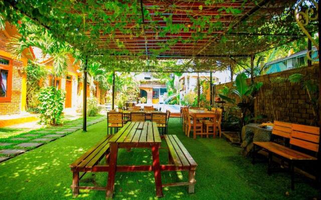 Phong Nha Hillside View Bungalow