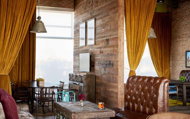 The Stella Hotel, Autograph Collection