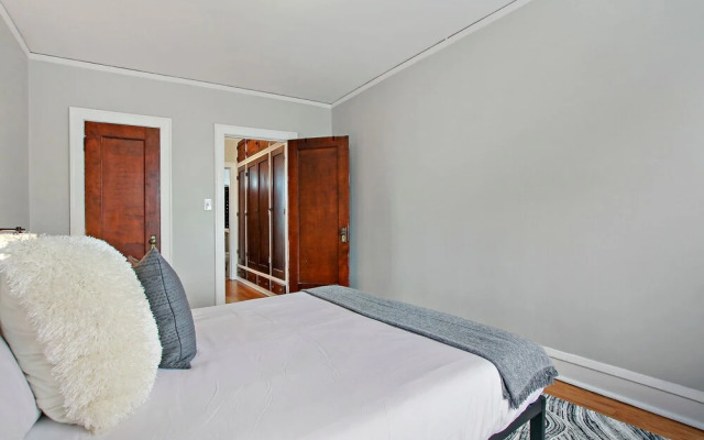 1BR Vibrant Apt in Old Irving Park