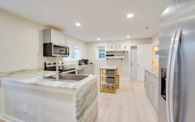 'sandhills Sanctuary' Home Near Golfing!