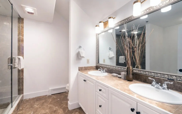 Bear Creek Lodge 412 4 Bedroom Condo by Alpine Lodging Telluride