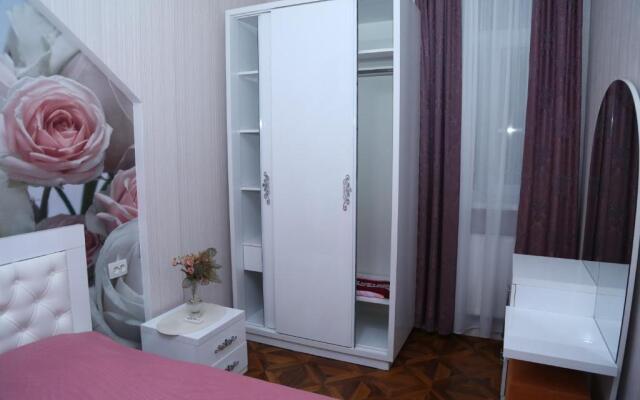Apartament In Isani