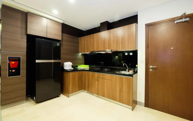 Modern Elegant Design 2BR L'Avenue Apartment By Travelio