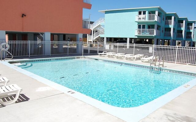 Harbor House 7 condo