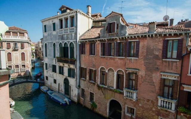 CA ZULIAN amazing canal view