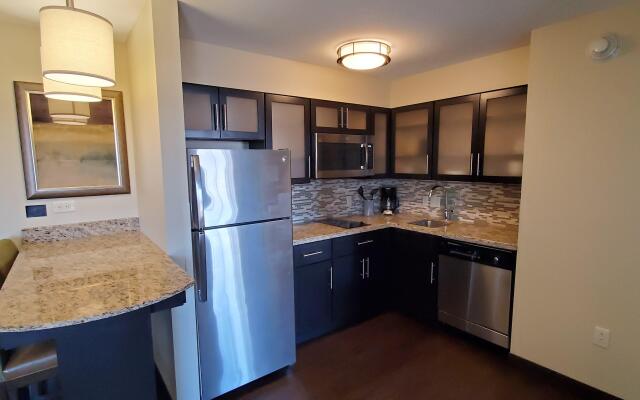 Staybridge Suites Eau Claire - Altoona by IHG