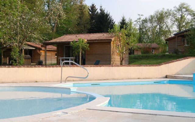 Comfortable Chalet Located Among Vineyards in the Dordogne